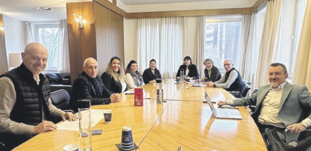 LA firma dell'accordo in Confindustria Piacenza per la stabilizzazione di 60 persone in Pizza+1